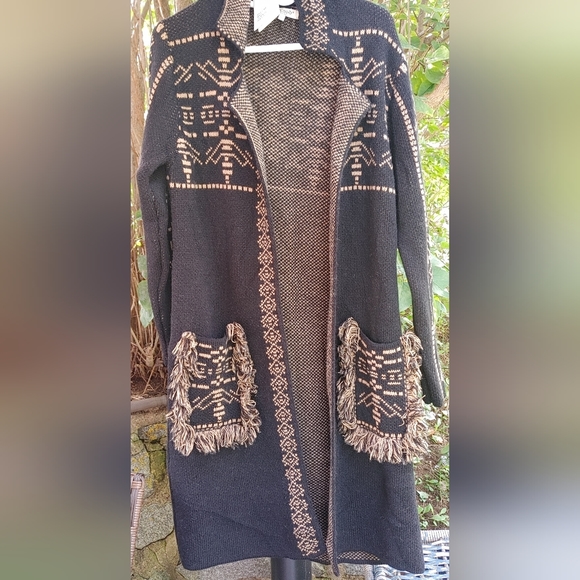 Cocogio Aztec Sweater Italy SZ.Med.NWT - Picture 4 of 9